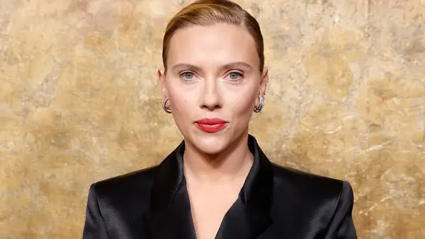 Scarlett Johansson sagt, er habe Chatgpts Vorschlag, seine Stimme für AI zu verwenden