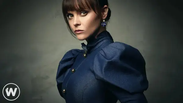 Christina Ricci peut être amusante dans les vestes jaunes, mais je ne l'appelle pas plus facilement la bande dessinée