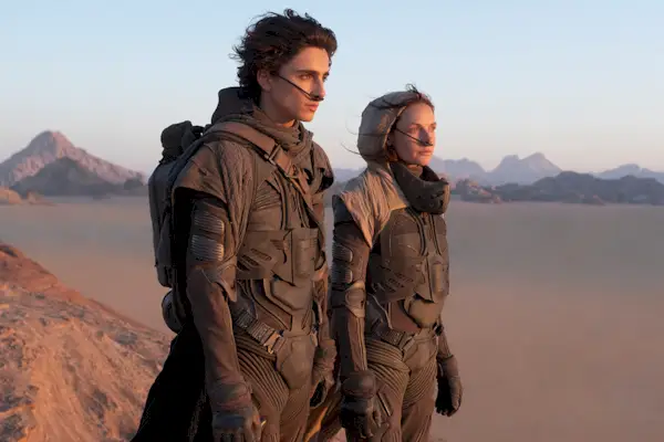 Timothy Chalamet y Paul Ferguson y Rebecca y Lady Jessica en DUNE
