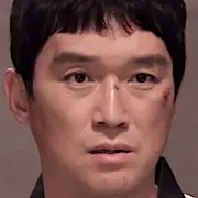 Promotor de Vampiros-Ko Myeong-Hwan.webp