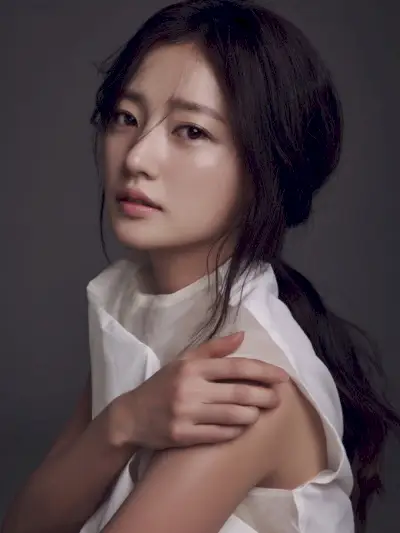 Lied Ha-Yoon