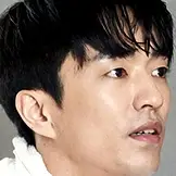 Ya era hora (drama coreano) -Jung Moon-Sung.webp