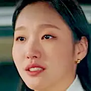 O Rei-Monarca Eterno-PW-Kim Go-Eun-actress.webp