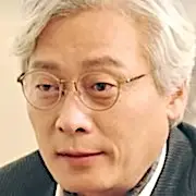 O Rei-Monarca Eterno-Lee Hwang-Eui.webp