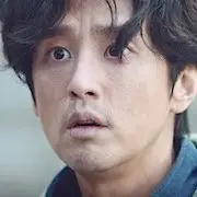 O Rei-Monarca Eterno-K-Kwon Yool.webp