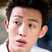 Torna indietro Mister-Kang Ki-Young.webp