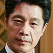 Sopravvissuto designato-60 giorni-Kim Jin-Geun.webp