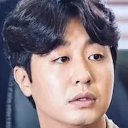 Richter gegen Richter-Bae Yoo-Ram.webp