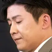 Jardín Dorado-Hong Kyung-Min.webp