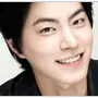Ídolo vampiro-Hong Jong-Hyeon.webp