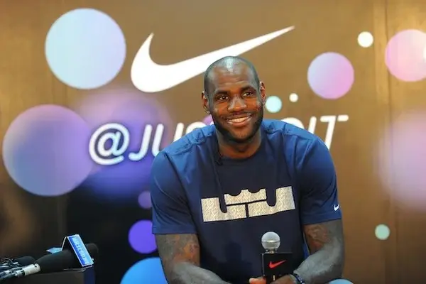 LeBron James produit le premier défilé de la mode NBA