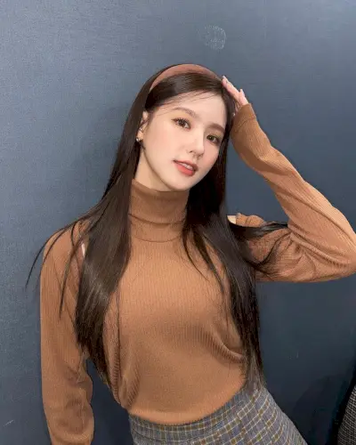 Mi Yeon ((G)I-DLE)
