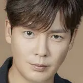 Jovencita y caballero-Kang Eun-Tak.webp