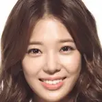 Shopping King Louie-Im Se-Mi.webp