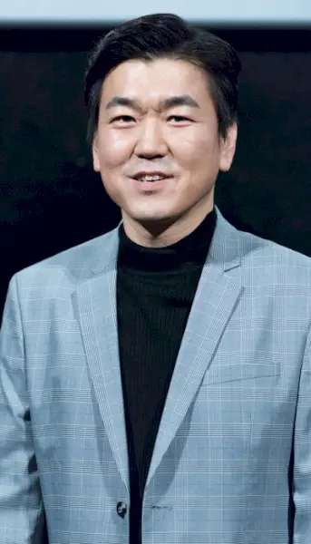 Yoon Je-Moon
