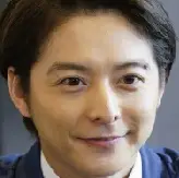 Essende Frauen-Teppei Koike.webp