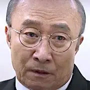 Muévete al cielo-Yun Ju-Sang.webp