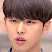 Muévete al cielo-Yang Hong-Suk.webp