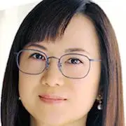 Data (Drama Japonês) -Emi Wakui.webp