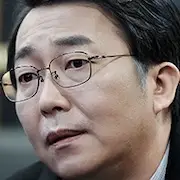 Étranger 2-Kim Hak-Sun.webp