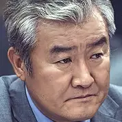 Undercover-Drame coréen-Son Jong-Hak.webp