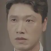 Moment bei Eighteen-Sung Ki-Yoon.webp