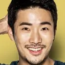 La famille insolite-Kang Seo-Joon.webp