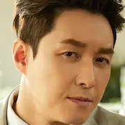 Gute Hexe-Shim Hyung-Tak.webp