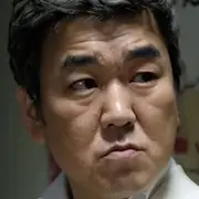 Haute société-Yoon Je-Moon.webp