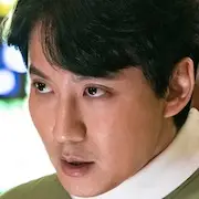 Le prêtre ardent-Kim Nam-Gil .webp