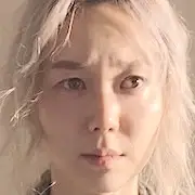 SF8-La prière-YJI-Lee Yoo Young.webp