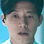 Space Sweepers-Kim Moo-Yul.webp