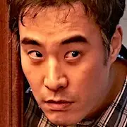 Bestas arranhando palhas-Bae Sung-Woo.webp