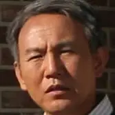 Roter Familiensohn Byung-Ho.webp