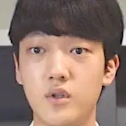 Liste de lecture de l'hôpital 2-Lee Hyo-Je.webp