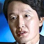 La Lune-Choi Byung-Mo.webp