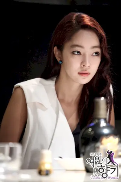 Perfume de Mulher (Drama Coreano)-12.webp