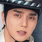 Moonshine-Yoo Seung-Ho.webp