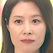 Am Rande des Wahnsinns-Mond So-Ri-1.webp