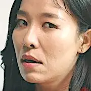 Al di là del male-Cha Chung-Hwa.webp