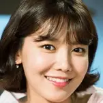 L'uomo che apparecchia la tavola-Sooyoung.webp