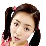 Patada alta2-Shin Se Kyeong.webp
