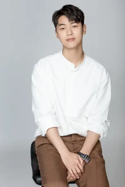 Kang Min Hyuk