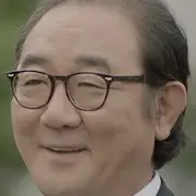 Jefe de Gabinete 2-Kim Hong-Fa.webp