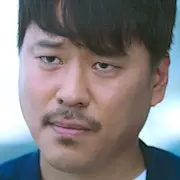 Jefe de Gabinete 2-Lee Soon-Won.webp