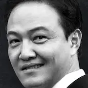 Jefe de Gabinete 2-Jung Woong-In.webp