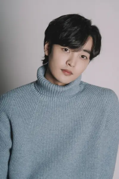Kim Min Jae (1996)