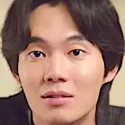 Lovestruck in the City-Ryoo Kyung-Soo.webp