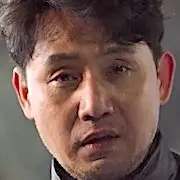 Loucos um pelo outro - Kim Yong-Hee.webp