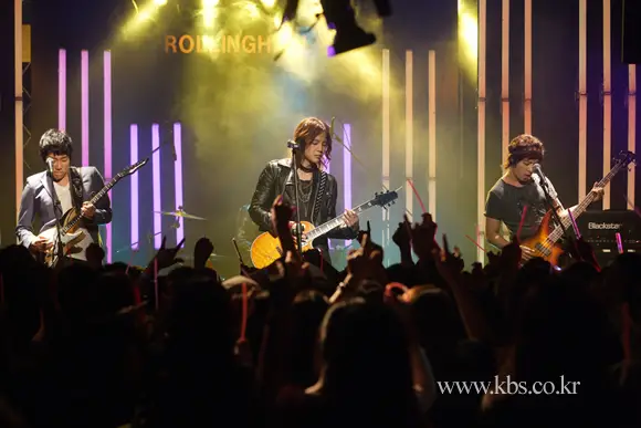 Mary est restée dehors toute la nuit-17.webp